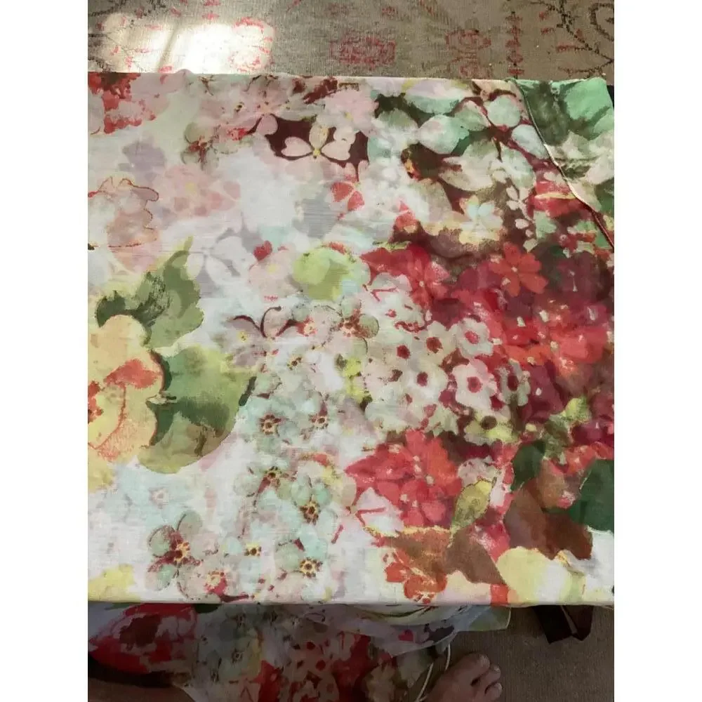 Floral Print Lightweight Women's Scarf - Picture 4 of 5